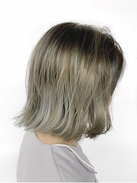 ブッディ(BDY) ハイトーンバレイヤージュ☆ことりベージュな仕上がりに