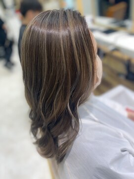 アプリバイリアン 浦和2号店(appri by Rien) ビタミンカラー/くびれヘア/マッシュ/メルティカラー