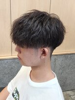 ニアウ 伊勢崎連取店(Niau)&nbsp;刈り上げショートマッシュ縦落ちツイストスパイラルパーマ