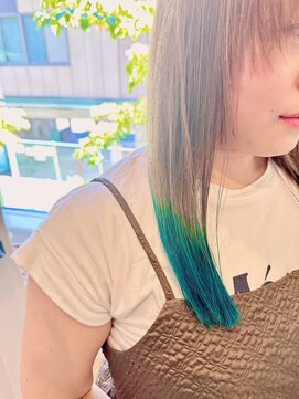 ヴィラ 川西店(Villa) 30代40代ダブルカラーミルクティーターコイズデザインカラー