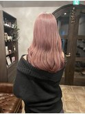 ピンクベージュ