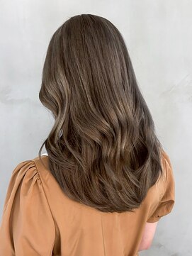 アイティーバイアルバム 八王子店(IT by ALBUM) ロング顔周りレイヤー韓国ヘアダブルカラー_ba570351