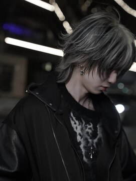 シン(syn) ホワイトブロンド×ローライト