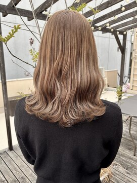ルルズ(LULUS) 透け感ベージュココアベージュブラウンベージュ京都駅美容室