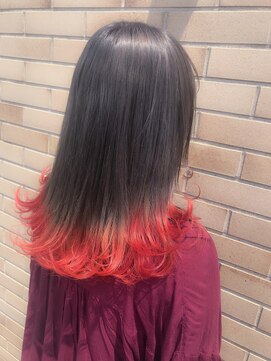 アルク(A.R.K) 寒色と暖色のポイントカラー