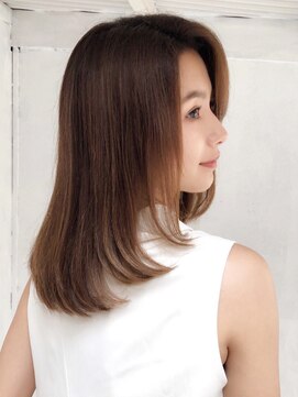 ロンド フィーユ(Lond fille) Chika ナチュラルレイヤーワンカールストレート