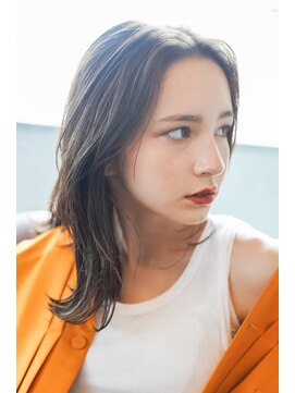 マセナ(Masena) センターパートボブルフ×ヘーゼルベージュ 20代30代 2