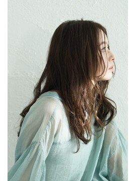 ウタ 【uta 】ニュアンスカール×オリーブベージュ