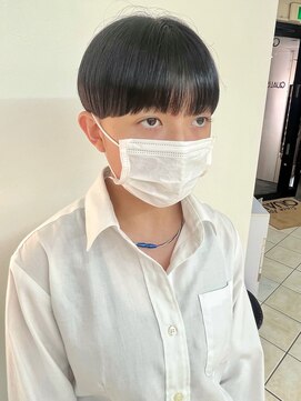 クオリス 上板橋店(QUALIS) マッシュショートヘア☆黒髪 ツヤ髪 刈り上げ バレーボールヘア