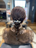 レジーナ トリドール(REGINA Tri'or)&nbsp;【八角】お呼ばれパーティーヘア