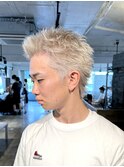 ホワイトブリーチスパイキーショートメンズ短髪ヘア