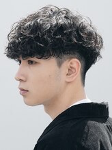 《*スペインカール*》外国人のような癖毛風な質感に仕上げる、男らしいパーマデザイン＊[men's/ツイスパ]