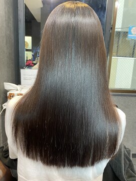 高難易度縮毛矯正 ツヤ髪縮毛矯正　ドライヤーで乾かしただけ