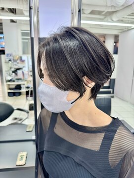 トニーアンドガイ 青山店(TONI & GUY) 大人くびれショート ハンサムショート アッシュブラック