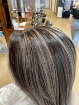 ブリッツ レボ(BLITZ-REVO)&nbsp;着物ヘア/ダークアッシュ/ミディアムレイヤーカット/柏駅