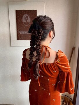 美容室 メザミー MESAMIES ガーリールーズツインフィッシュボーン 結婚式 二次会 お呼ばれ