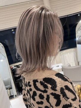 フォート(FORT) 春カラー/外国人風バレイヤージュ/ホワイトベージュのボブ