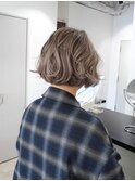 ハイトーンミニボブ