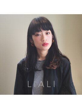 モード 黒髪 ストレートスタイル L リアリ Liali のヘアカタログ ホットペッパービューティー