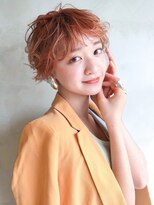 クリーム(CREAM) オレンジカラー☆スウィング外ハネマッシュショートヘア