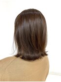 20代30代40代くびれヘア艶感ストレート 外ハネミディ 小顔