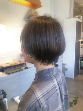 トイズファクトリー(Toys Factory) ボブよりのショートボブ