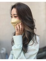 サーティーン(THIRTEEN) イヤリングカラーでイメチェン(20代)