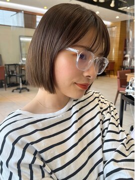 ラフ フロム ガーデン(Laf from GARDEN) 20代30代におすすめ切りっぱなしストレートボブ