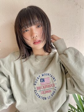 ルル 表参道(lulu.) フルバング 切りっぱなしボブ ダークアッシュ外ハネボブ【Riku】