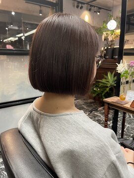 ビートス(BEAT S) 【BEAT S】切りっぱなしボブ/パープルグレージュ/ミニボブ