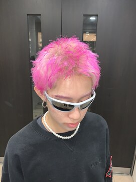 モモ(MOMO) ホワイト×毛先ピンク