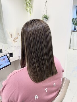 アッシュ 大宮店(Ash) 白髪ぼかしハイライト
