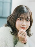 外ハネウェーブヘア