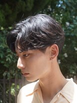 センターパートニュアンスパーマガイルヘアコンマヘア黒髪