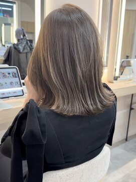 ウェイズトウキョウ 新宿店(Ways TOKYO) レイヤーカット　ミディアムヘア　ウルフカット　ベージュカラー