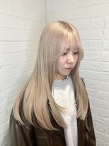 ヘアースペースブルーム プリュス 石橋店(HAIR SPACE BLOOM plus) ホワイトブロンド/ブロンド/ブリーチカラー/レイヤーカット/韓国