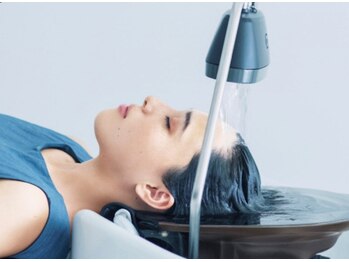 リソラ ヘアーアンドスパ(RESORA hair&spa)の写真/【話題！】女性の様々なお悩みを改善ヘッドスパを全ての方に頭浸浴ヘッドスパ。安眠効果やストレス緩和も◎