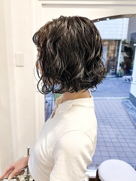 ラレイ ハラジュク(Lalei harajuku) 【白石】ウェーブヘアレディーススパイラルプードルボブ原宿