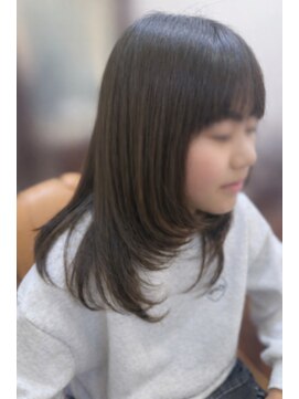 サムトゥルー(Sum True) バタフライレイヤーカット