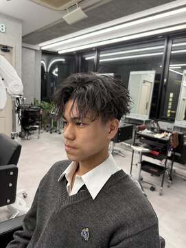 ラヴィット 横浜店(LUVIT) 無造作センターパート