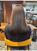 オリーブベージュ × 透明感カラー × 赤み消しカラー