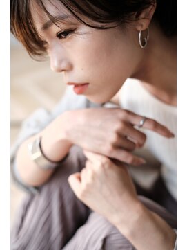 ウタリ(utari) ［utari］ショートスタイル/関阿佐美