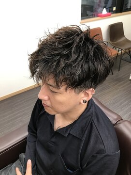 バンブルビー(BUMBLEBEE) スパイラルパーマ