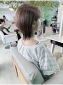 オリーブカラーが可愛いくびれスタイル^ ^