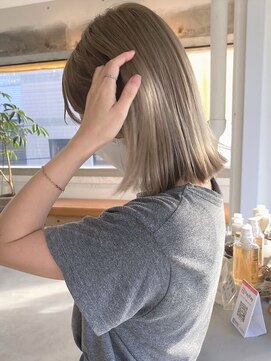 ヌーフェム(nuu fem) ミルクティーベージュダブルカラーイルミナ透明感大人可愛い