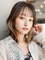 メゾンバイハバナ(maison by HAVANA)&nbsp;20代30代大人かわいい斜めバングシルキーベージュデザインカラー