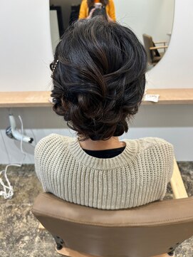 ユッカ 梅田(YUCCA) 【 YUCCA 】大人可愛い/ヘアセット/結婚式/2次会セット/アップ