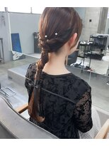 ノード(NODO)&nbsp;タイト＆フェミニンのローポニー