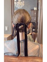 ロアナ 六本木(LOANA ROPPONGI)&nbsp;シンプルアップスタイル～リボンを添えて～