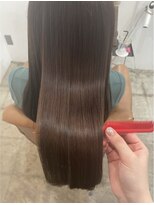 アンジュール(UNJOUR.)&nbsp;艶髪ストレート 30代40代50代